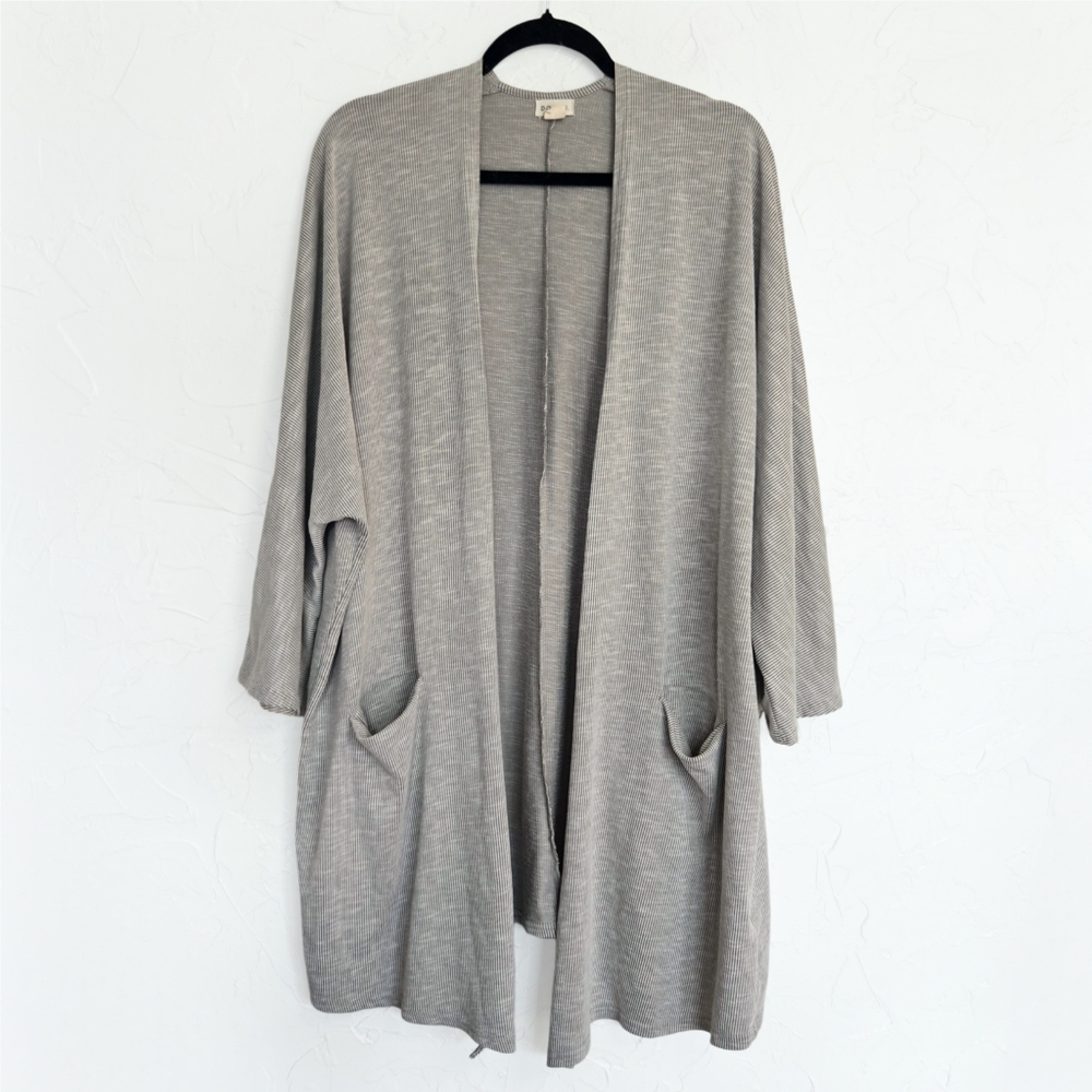 DONNI. Ribbed Textured Gray Cream Slouchy Open Sweater, OS